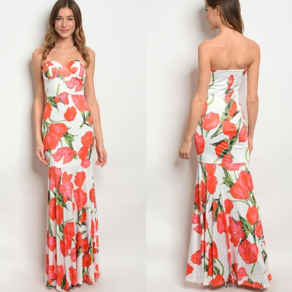 Dresses & Skirts - Strapless Floral Maxi Dress